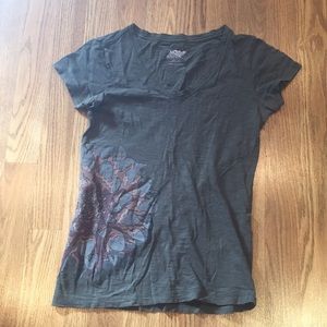 Eastern Mountain Sports XS t-shirt